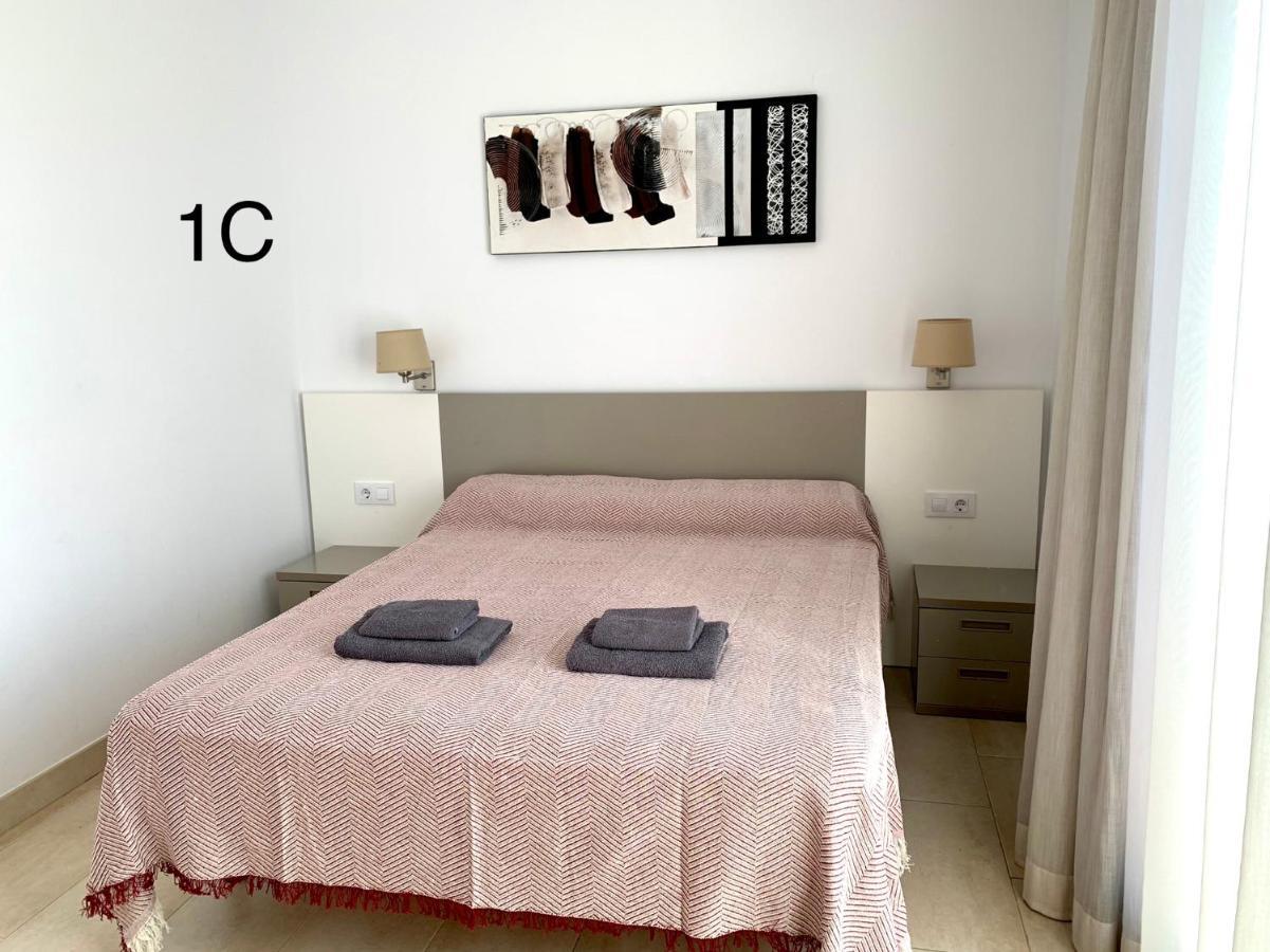 Edifici Violetta Apartment Empuriabrava Exterior photo