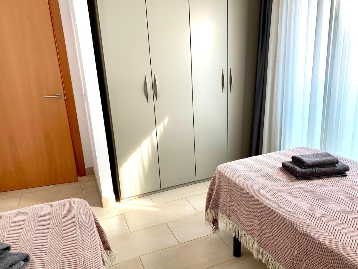 Edifici Violetta Apartment Empuriabrava Exterior photo